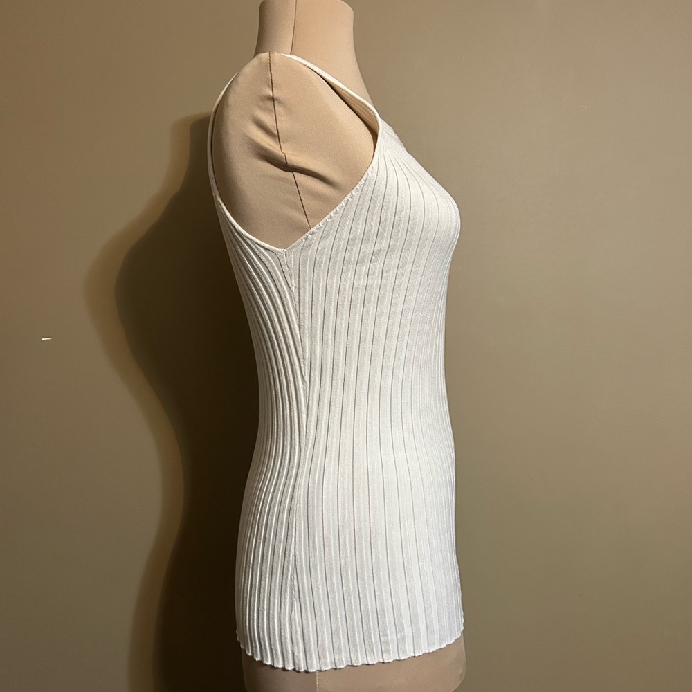 Cache Cream Silk Ribbed Tank Top with Keyhole Detail - Picture 6 of 6